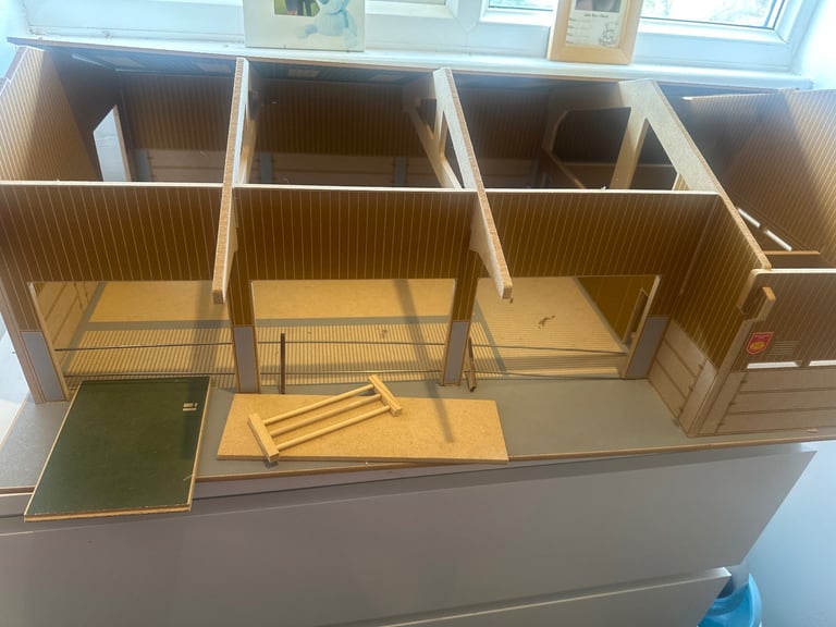 image for Large milking parlour cow shed