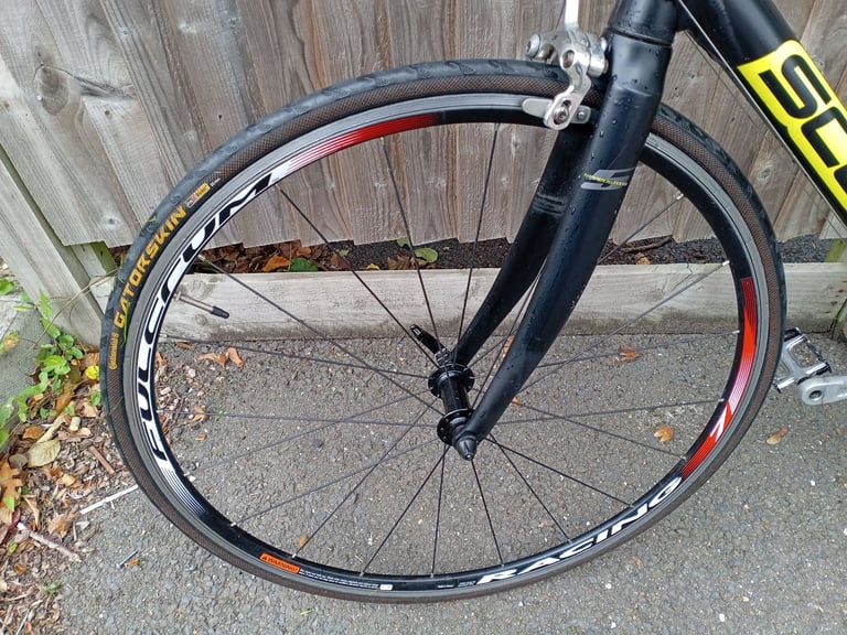 Scott Speedster S5 Racing Bicycle - Shimano Sora - Fulcrum Wheels