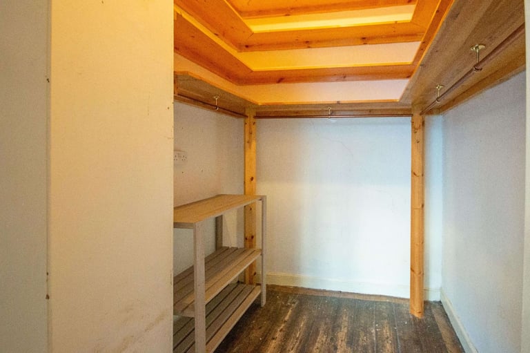 Well presented, 3 bedroom, 1st floor, HMO property in Sciennes – available November