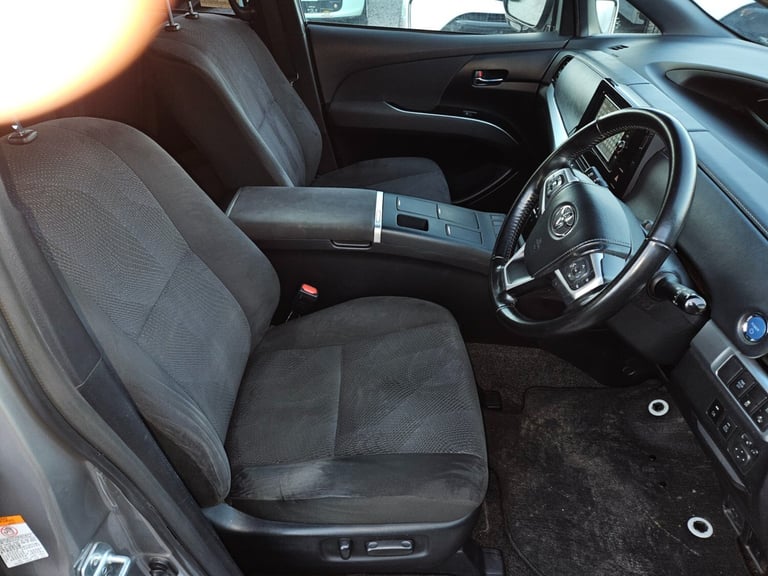 TOYOTA ESTIMA AERAS 2.4 AUTO HYBRID 7 SEATER M.P.V...FRESH IMPORT 71001 MILES