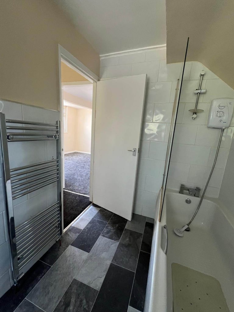 3 Bedroom Dormer bungalow to rent in WF16 - Ready to view now 