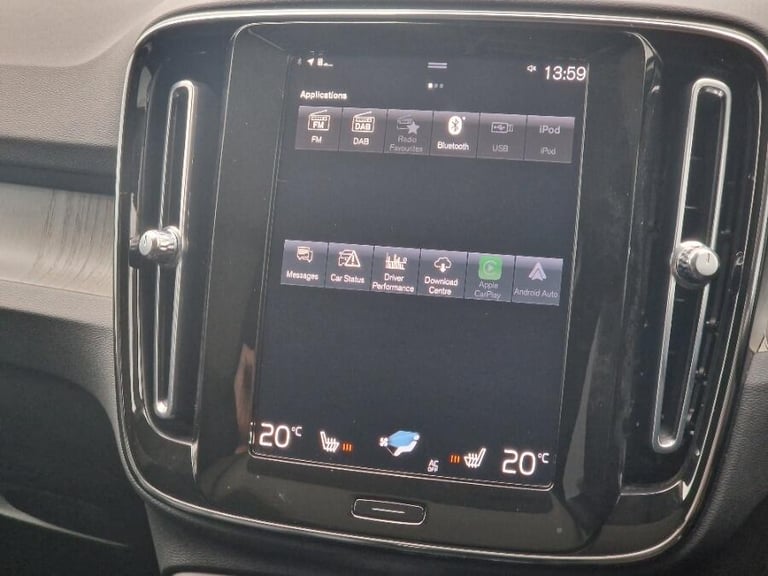 2022 Volvo XC40 2.0 B4 MHEV Inscription Pro SUV 5dr Petrol Hybrid DCT Auto AWD Euro 6 (s/s) ESTAT...