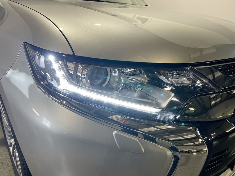 2020 20 MITSUBISHI OUTLANDER 2.4H TWINMOTOR 13.8KWH DESIGN SUV 5DR PETROL PLUG-I