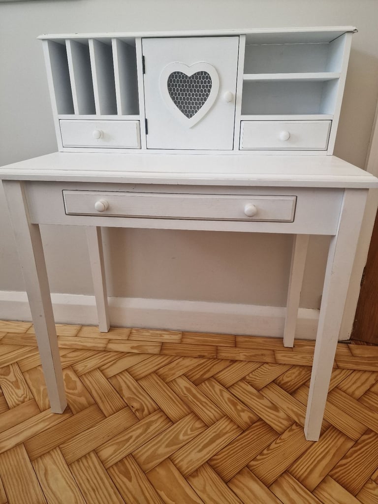 Desk/dressing table