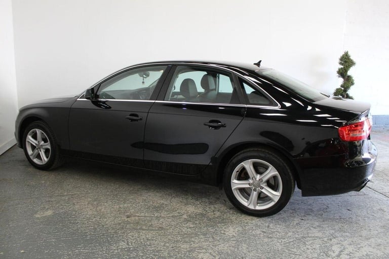 AUDI A4 2.0 TDI SE Technik quattro Euro 5 (s/s) 4dr 2013