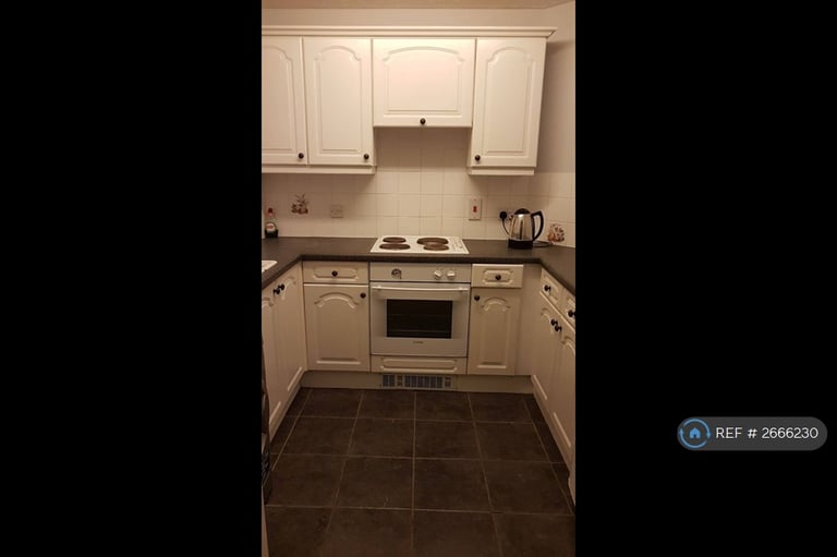 2 bedroom flat in Victoria Docks, Hull, HU9 (2 bed) (#2666230)