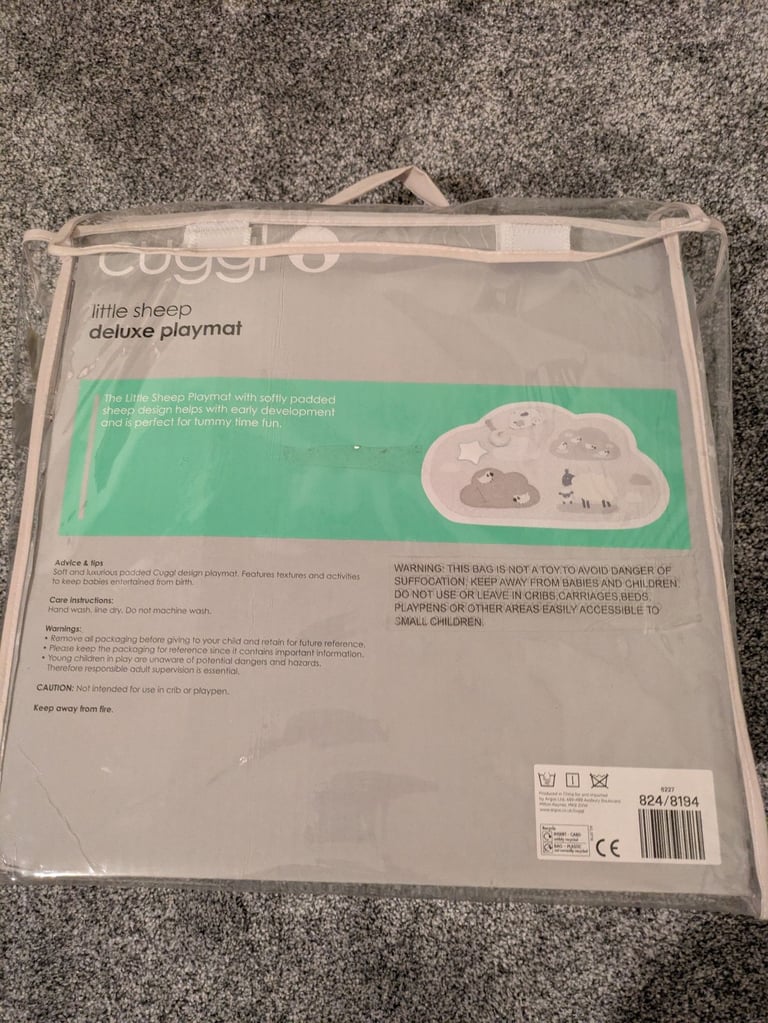 Cuggl Little Sheep Deluxe Playmat, BNWT