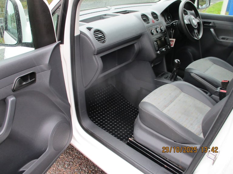 2014 Volkswagen Caddy Maxi 1.6 TDI BlueMotion Tech 102PS Startline Van PANEL VAN Diesel Manual