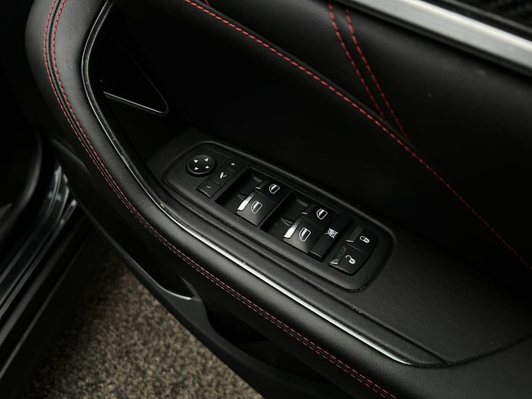 2022 Maserati Levante V8 Trofeo 5dr Auto ESTATE PETROL Automatic