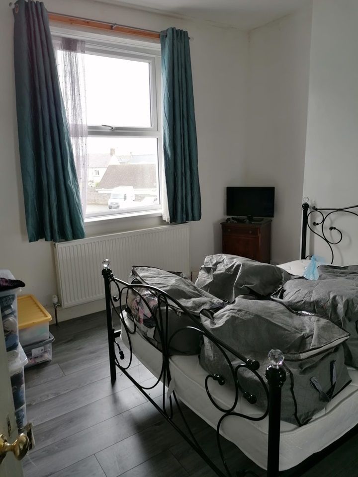 image for large house to rent
