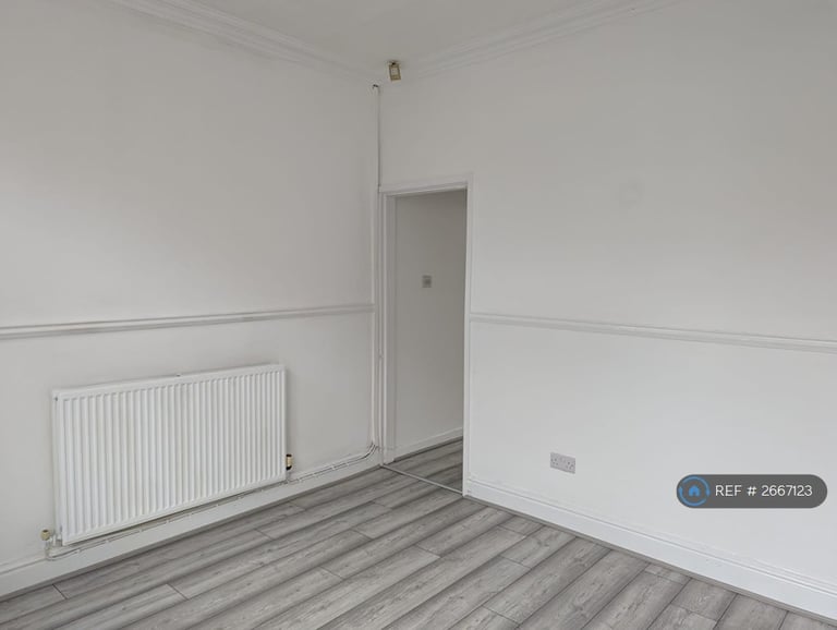 2 bedroom house in Clare Street, Stoke-On-Trent, ST4 (2 bed) (#2667123)
