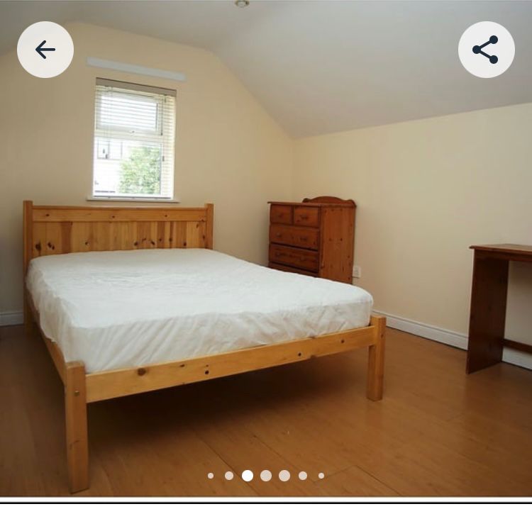 image for Room for rent - near queen's university 
