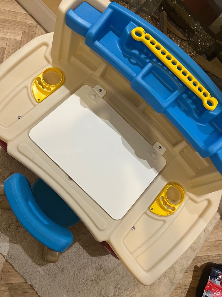 Kids activity desk 
