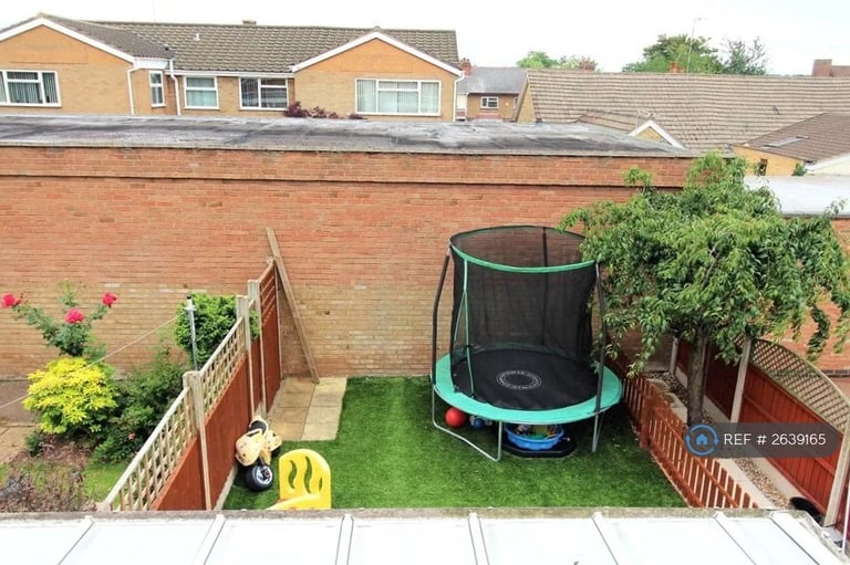 3 bedroom house in Newcomen Close, Bedworth, CV12 (3 bed) (#2639165)