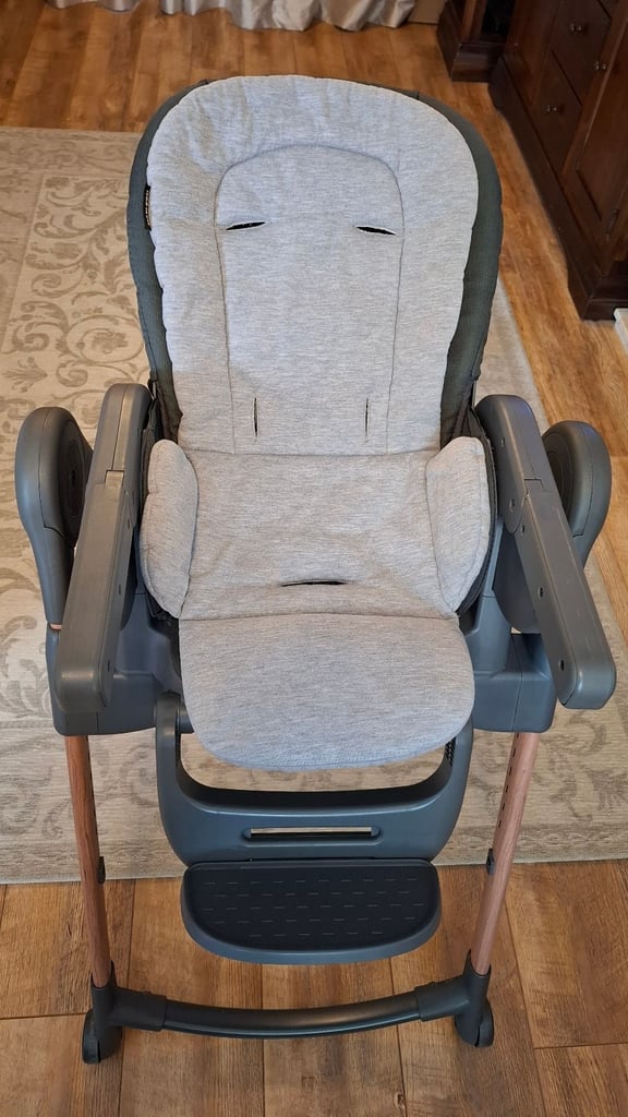 Maxi Cosi Minla Highchair GREAT CONDITION