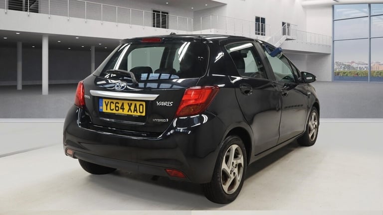 2014 Toyota Yaris 1.5 Hybrid Icon 5dr CVT HATCHBACK Petrol/Electric Hybrid Automatic