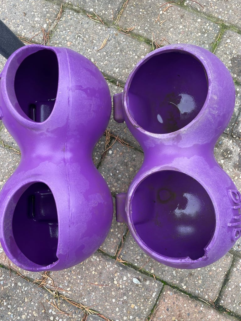 image for Grub feeder and glub drinker