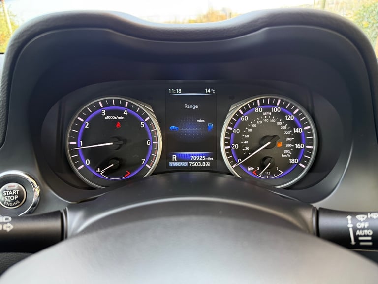 2017 Infiniti Q50 2.2d Executive 4dr SALOON Diesel Manual