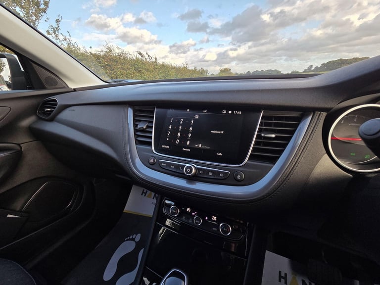 2019 Vauxhall Grandland X 1.2 Turbo Tech Line Nav Auto Euro 6 (s/s) 5dr Petrol