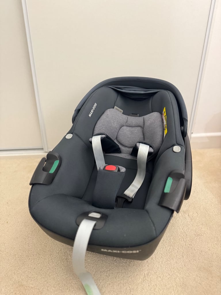 Second-hand Maxi-Cosí Pebble 360 i-size car seat newborn to 15 month