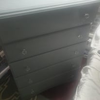 Free chest of drawers 