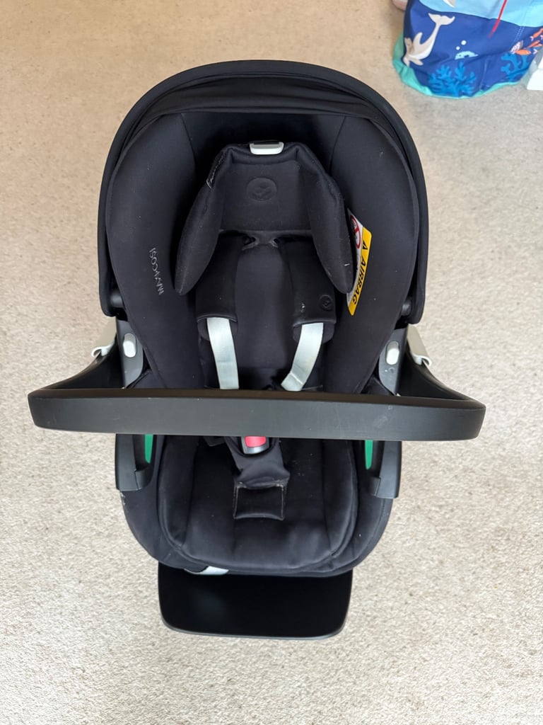 Maxi cosy car seat