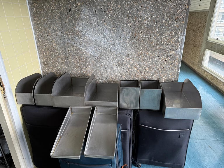 Stainless steel display trays (NO OFFERS!)