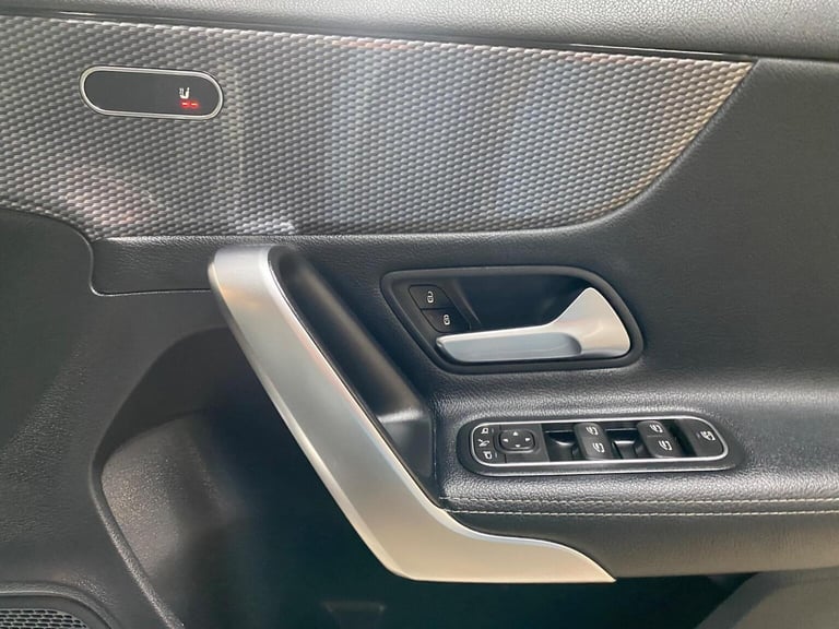 MERCEDES-BENZ A CLASS 1.3 A200 Sport (Executive) 7G-DCT Euro 6 (s/s) 5dr 2019