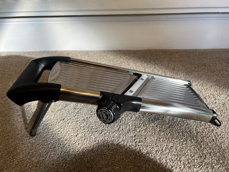 image for Mandoline Fruit & Vegetable Kitchen Slicer - Brand New with Box & Manual 41x13cm