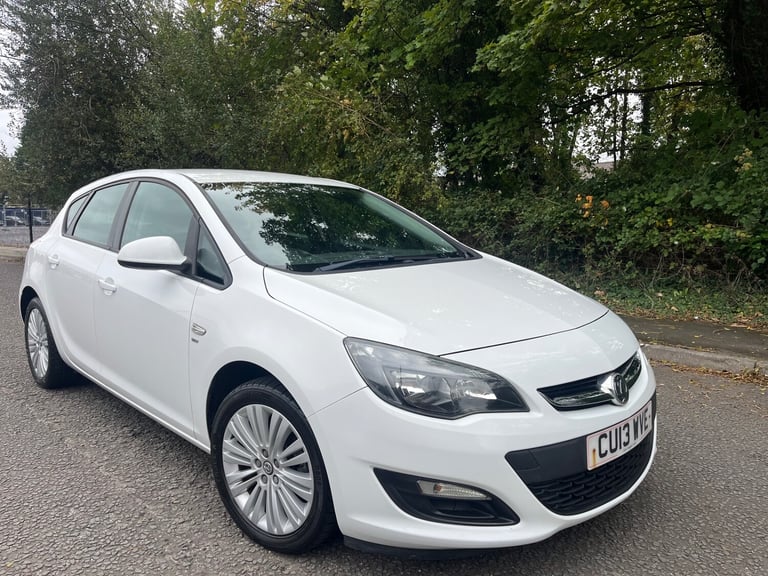 image for 2013 Vauxhall Astra 1.6i 16V Energy 5dr* ONE OWNER ONLY 40 THOUSAND * HATCHBACK Petrol Manual
