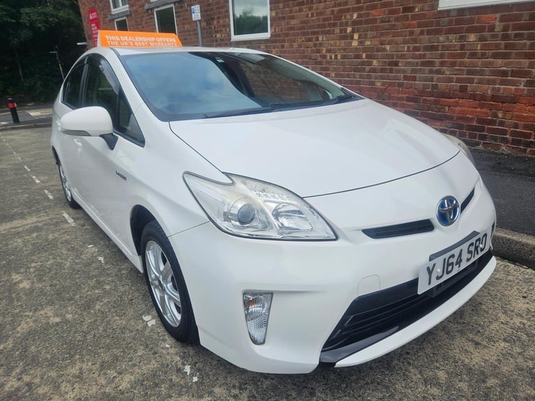 image for Toyota Prius 1.8 hybrid fully serviced including new batteries fitted 