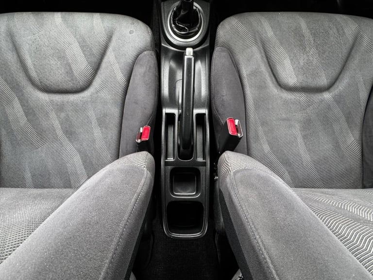 2009 59 HONDA JAZZ 1.4 I-VTEC ES HATCHBACK 5DR PETROL MANUAL EURO 4 (100 PS)