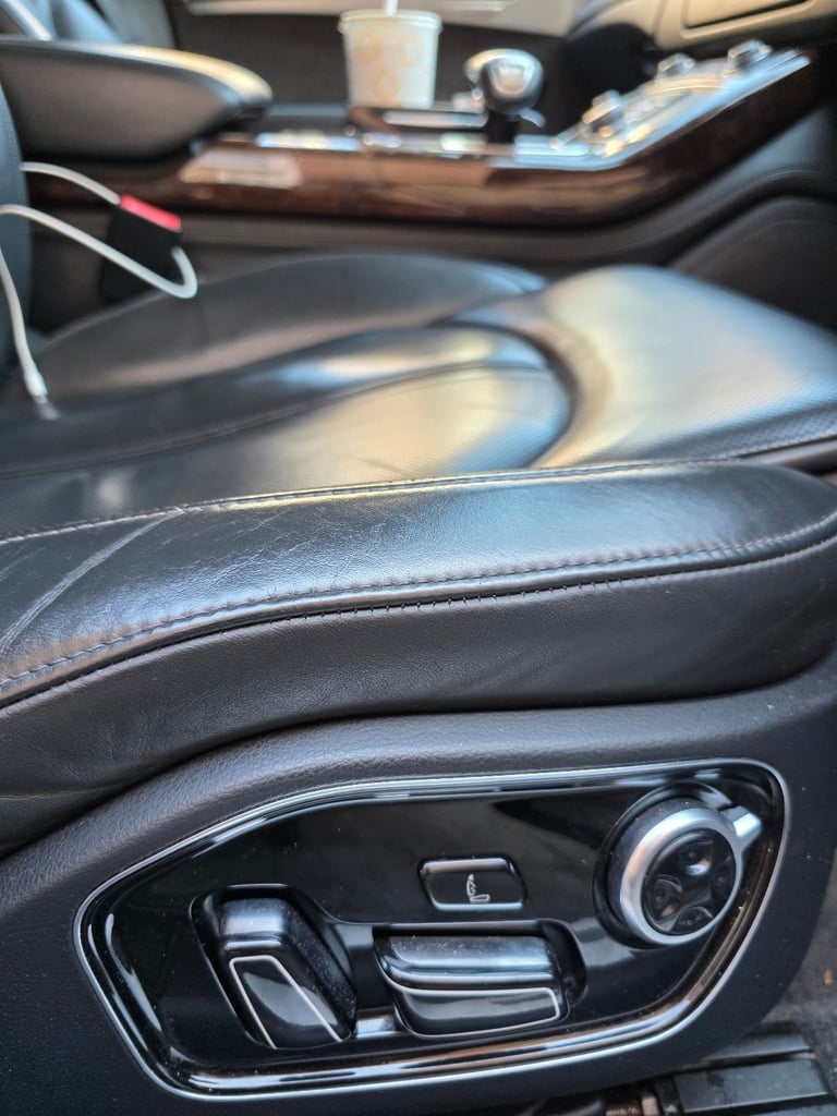 Audi, A8, Saloon, 2010, Semi-Auto, 4134 (cc), 4 doors