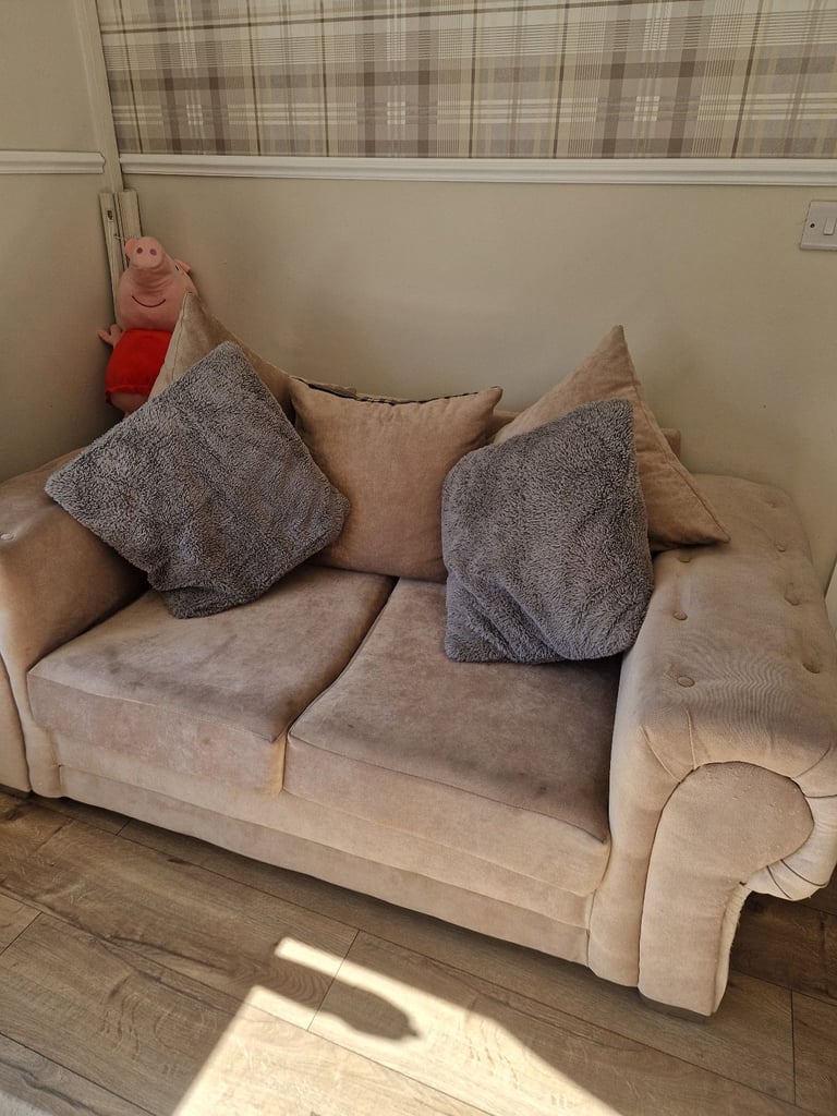 image for 2 + 3 sofas