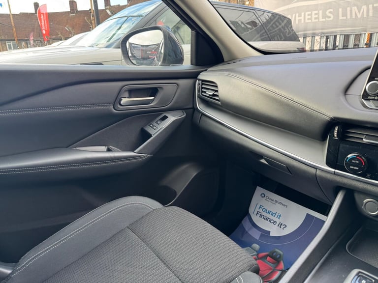 2022 Nissan Qashqai 1.3 DIG-T MHEV Acenta Premium XTRON Euro 6 (s/s) 5dr HATCHBACK Petrol/Electri...