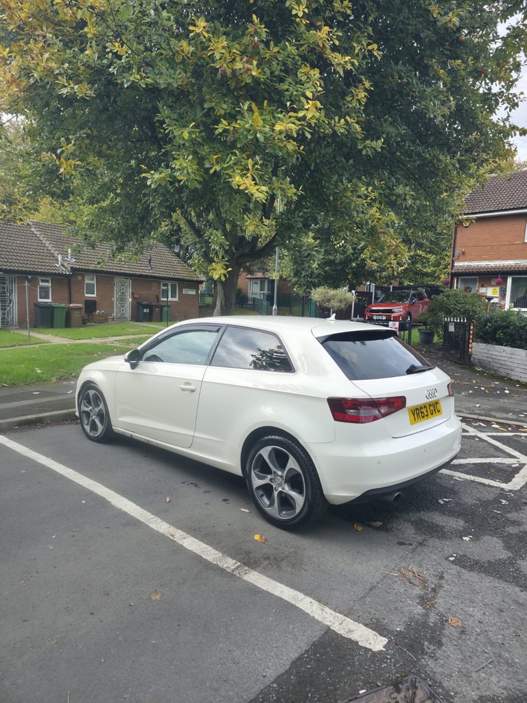 Audi, A3, Hatchback, 2013, Manual, 1598 (cc), 3 doors