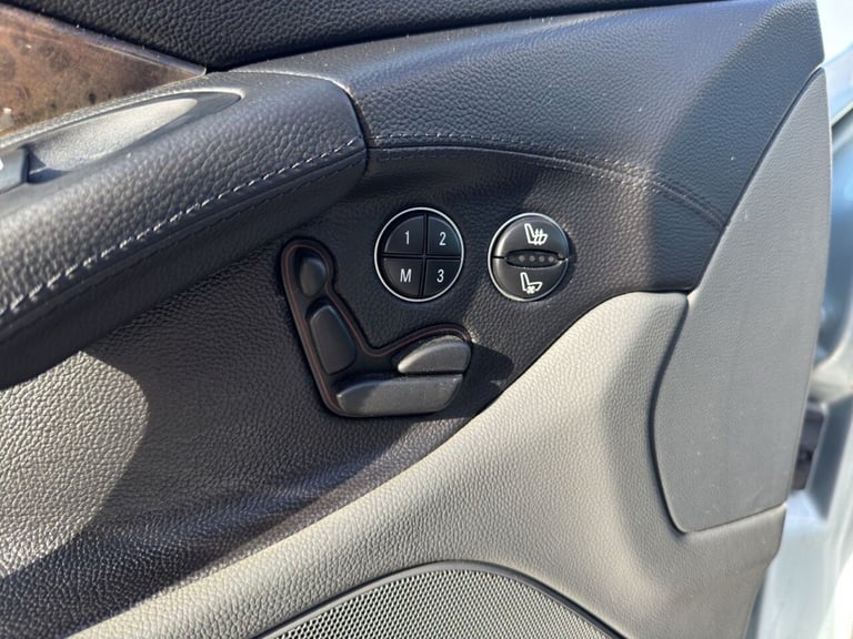 2005 Mercedes-Benz SL 3.7 SL350 Convertible 2dr Petrol Automatic (281 g/km, 245 bhp) Convertible ...