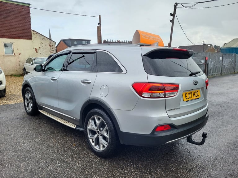 2017 Kia Sorento 2.2 CRDi KX-4 5dr Auto PAN ROOF 7 SEATER TOP SPEC ESTATE Diesel Automatic