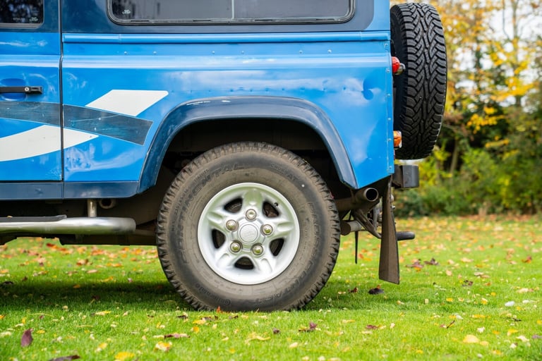 2020 Land Rover Defender 90 Saloon PETROL Manual