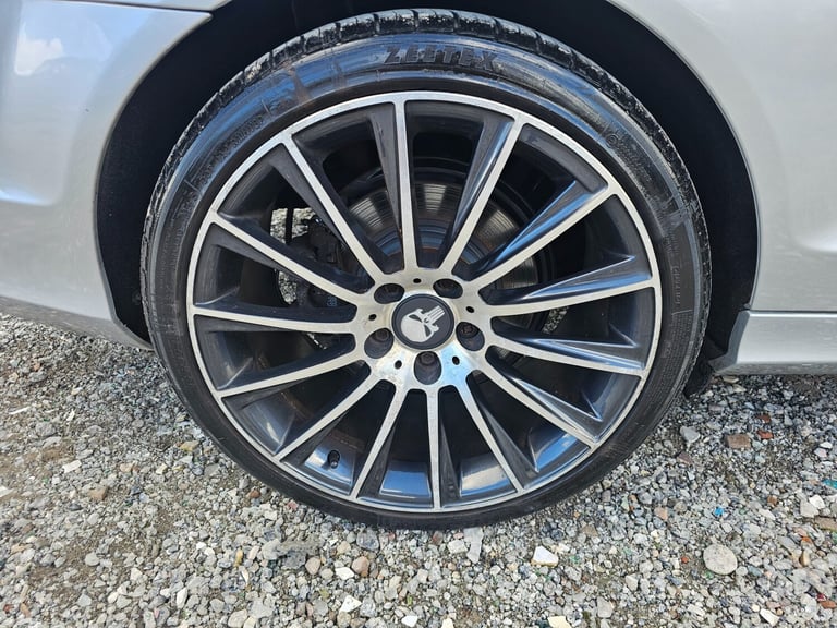 2013 Mercedes-Benz C-Class C220 CDI BlueEFFICIENCY Executive SE 2dr Auto COUPE Diesel Automatic