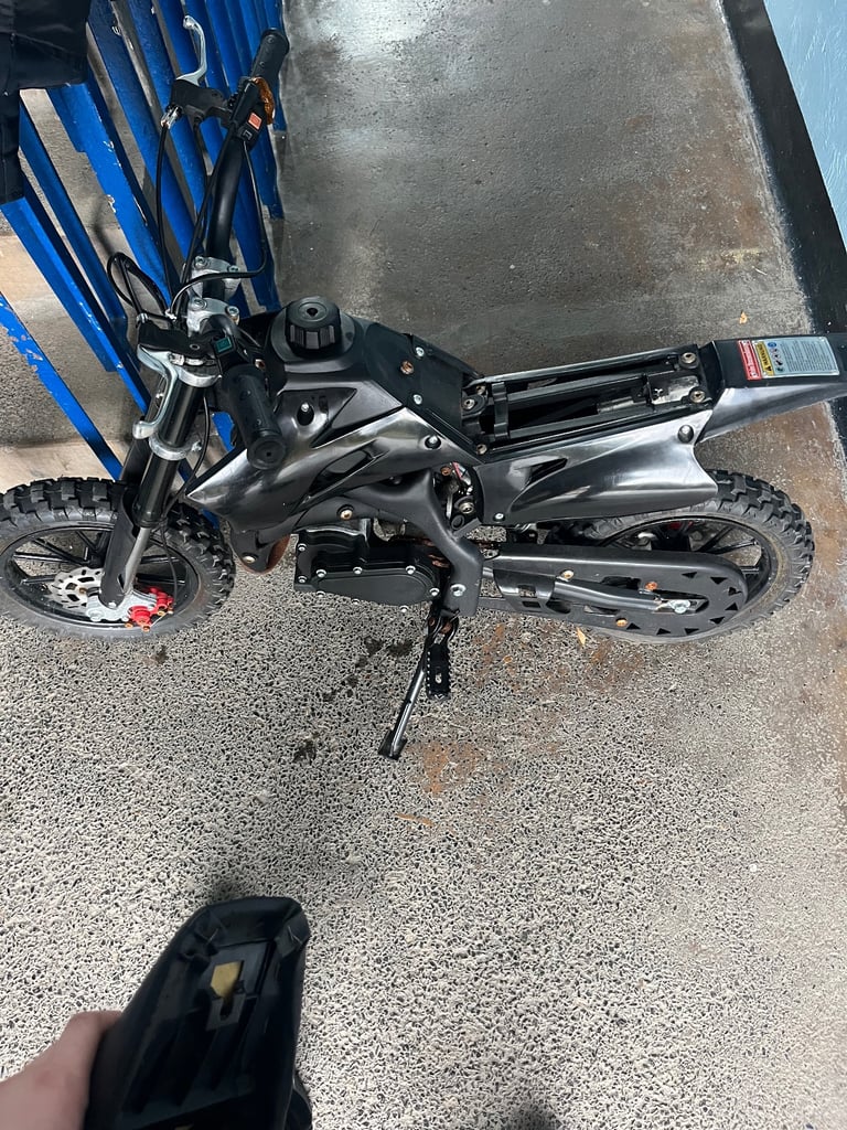 Other Motorbikes, X-TRAIL, 2005, 2184 (cc)