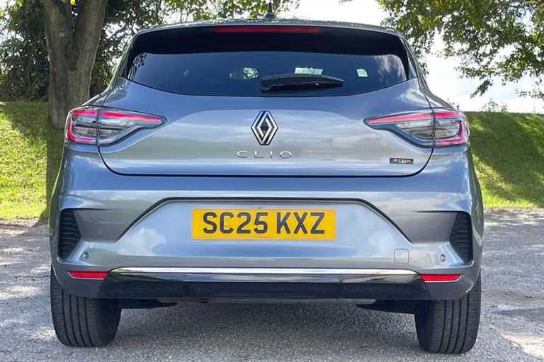 2025 Renault Clio 1.6 E-TECH techno Hatchback 5dr Petrol Hybrid Auto Euro 6 (s/s) (145 ps) Hatchb...