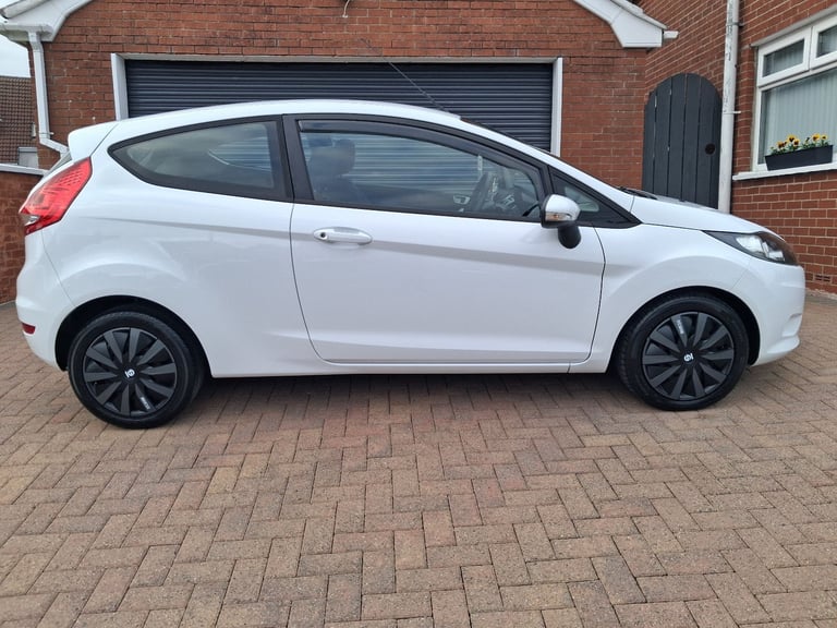 **FIRST CAR**FORD FIESTA 1.2 EDGE**3DR HATCH**LOW RUNNING COSTS**