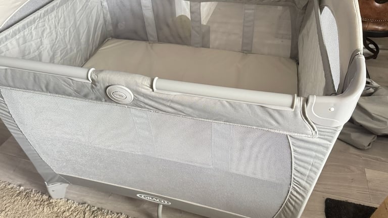 Travel cot and extra mattress