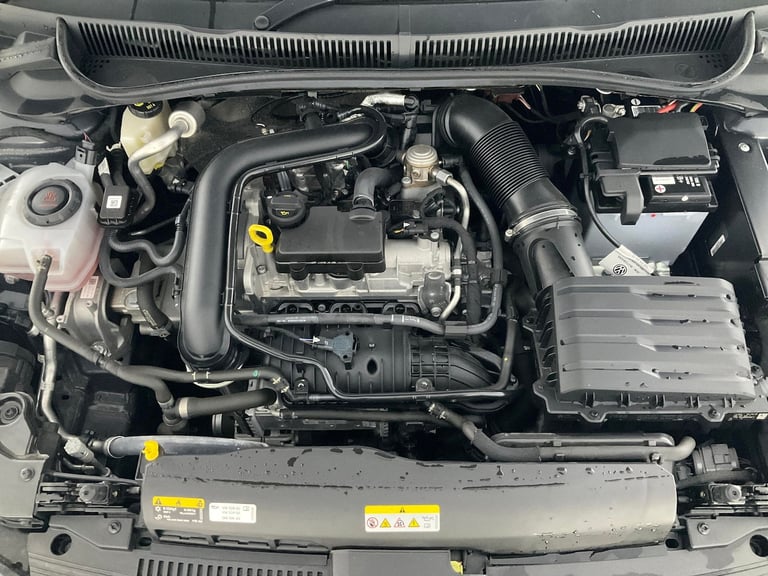 2022 Volkswagen Polo 1.0 TSI Life Hatchback 5dr Petrol Manual Euro 6 (s/s) (95 ps) - LIGHT AND S ...