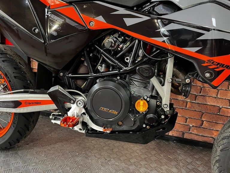 2012 KTM 690 SMC LOTS OF EXTRAS