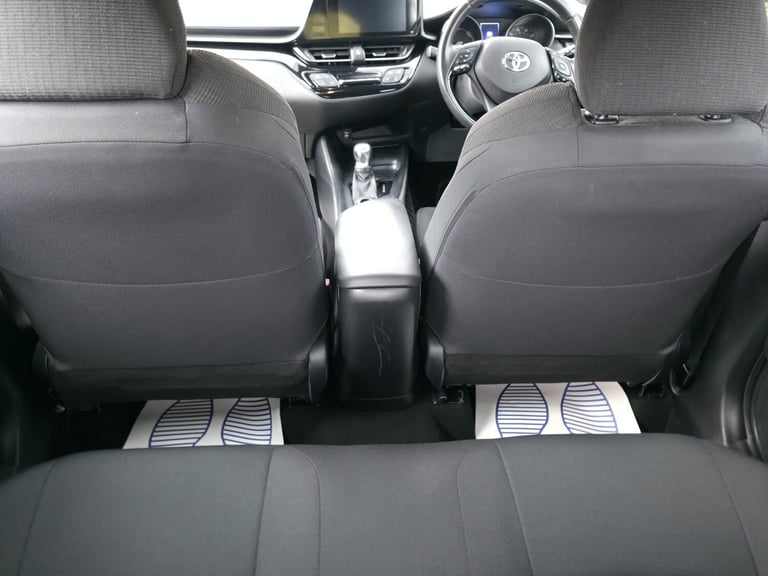 2017 Toyota C-HR  Manual