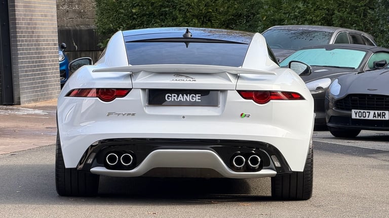 2018 Jaguar F-TYPE 5.0 Supercharged V8 R 2dr Auto AWD Petrol
