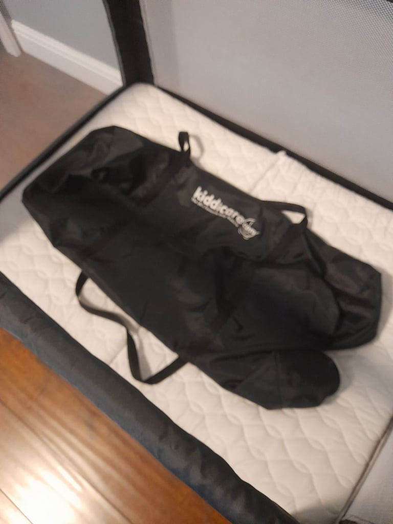 KIDDIECARE TRAVEL COT