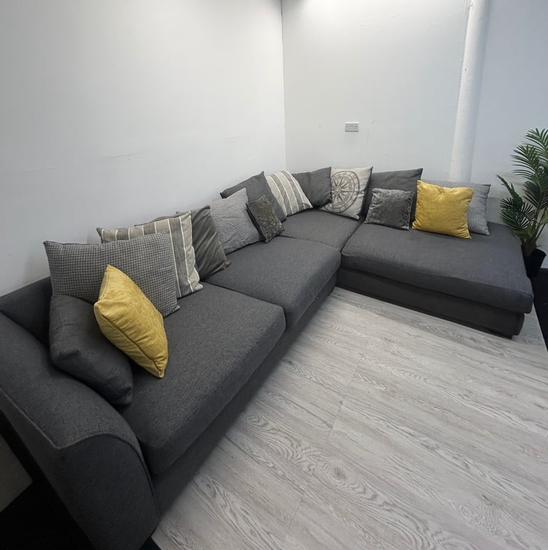Cosey Grey Lazy Corner Sofa DELIVERY AVAILABLE!!